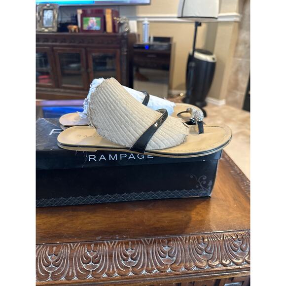 Women’s Rampage Reva Black and Rhinestone Sandals. Size 8 - Picture 3 of 5
